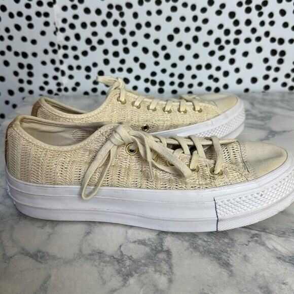 Converse crochet size 8 sneakers - Picture 4 of 6